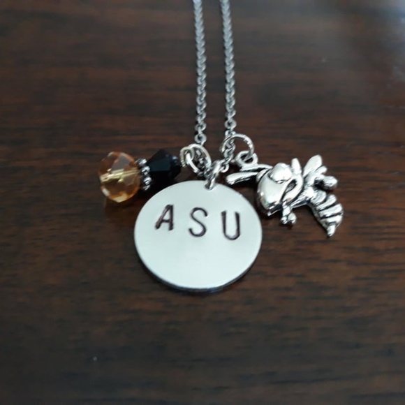Alabama State Necklace - Picture 2 of 2